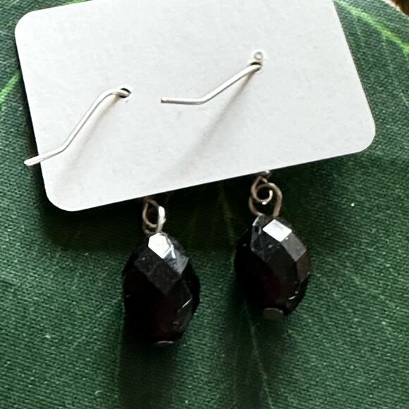 BOGO FREE BLACK BEAD EARRINGS - Picture 4 of 4